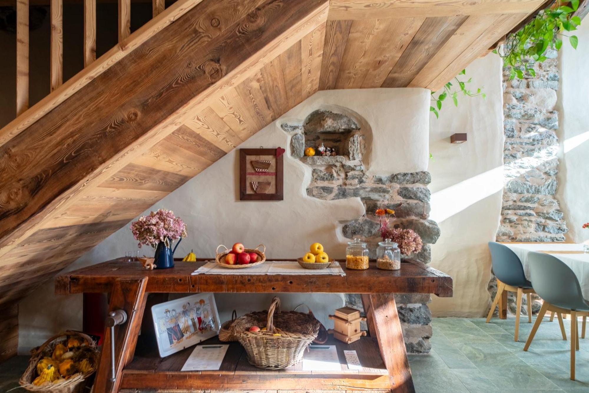 Au Coeur Du Village Chambres D'Hotes & Spa Arnad ภายนอก รูปภาพ