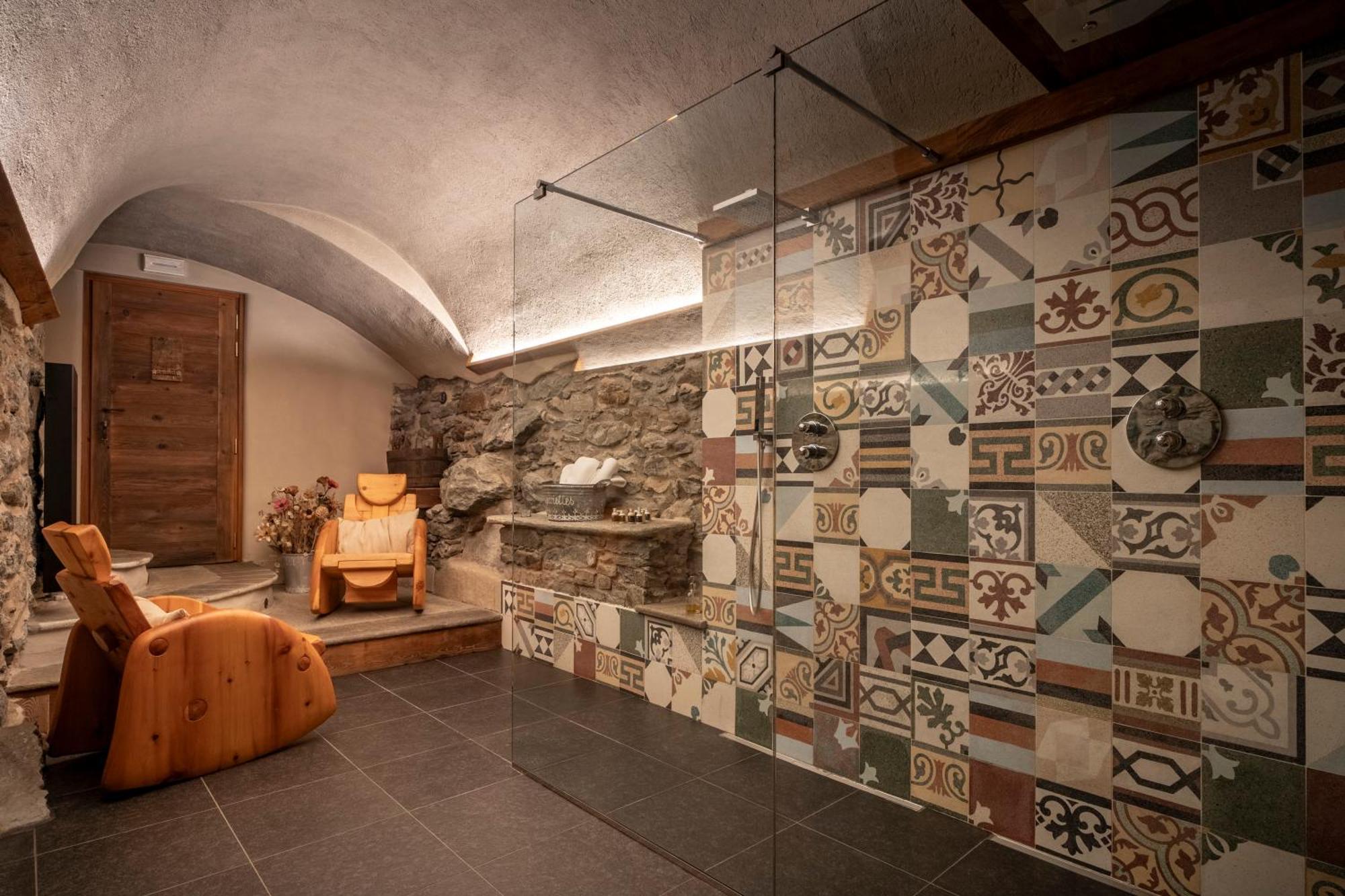 Au Coeur Du Village Chambres D'Hotes & Spa Arnad ภายนอก รูปภาพ